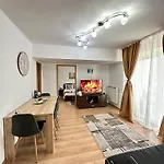 Апартаменти Sunrise Center *