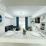 Sunrise Center Апартаменти Бухарест