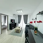 Sunrise Center Апартаменти
