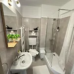 Sunrise Center Апартаменти