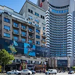 Апартаменти Sunrise Center *