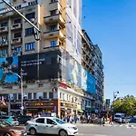 Sunrise Center Апартаменти
