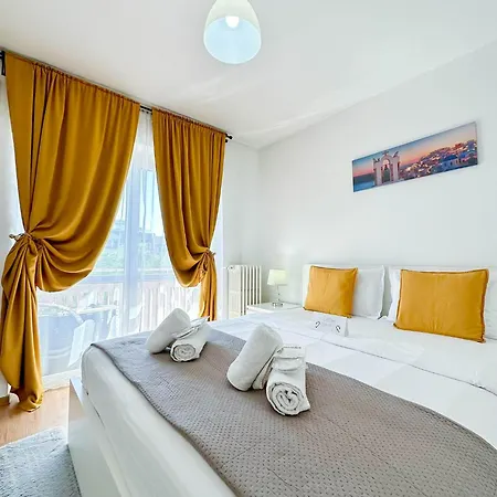 Sunrise Center Bucharest