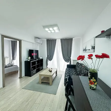 Sunrise Center Apartment