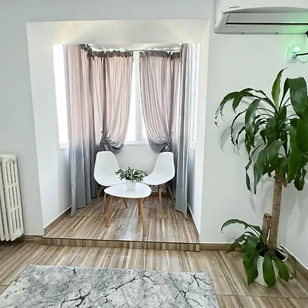 Sunrise Center Apartment
