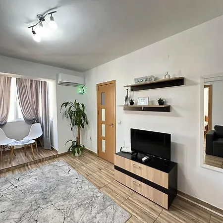 Apartment Sunrise Center