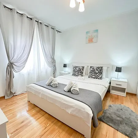 Sunrise Center * Bucharest