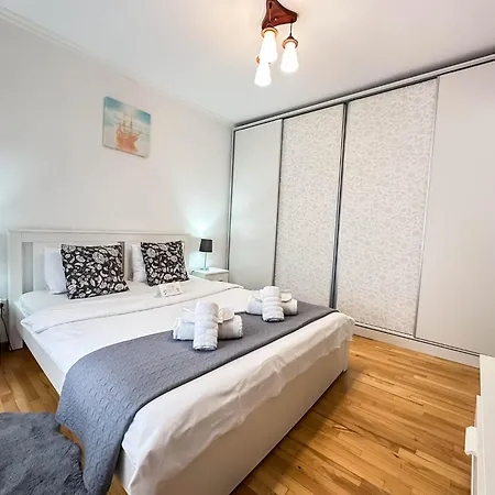 Apartment Sunrise Center