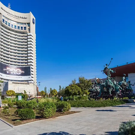 Sunrise Center Bükreş