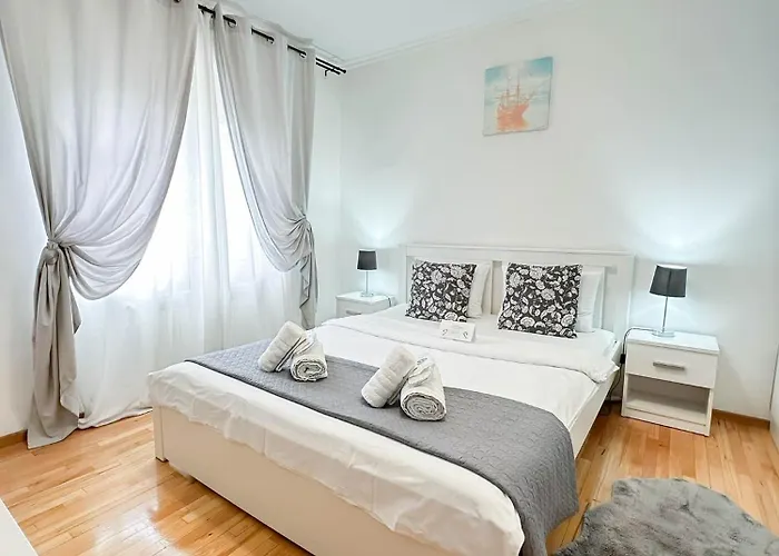 Sunrise Center * 부쿠레슈티